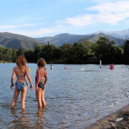 plan-d-eau-les-escoumes-vinca 6 lac-vinça-baignades-naturelles